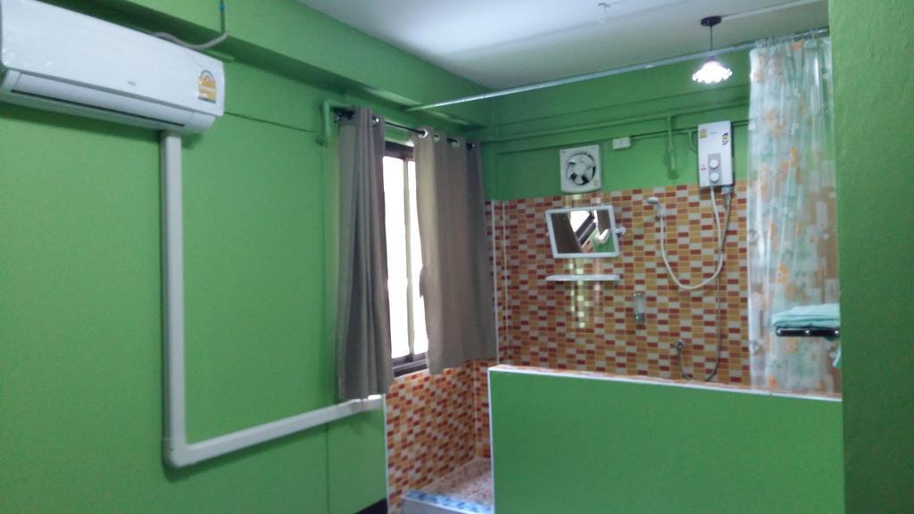 New C.H. Guest House Banguecoque Quarto foto
